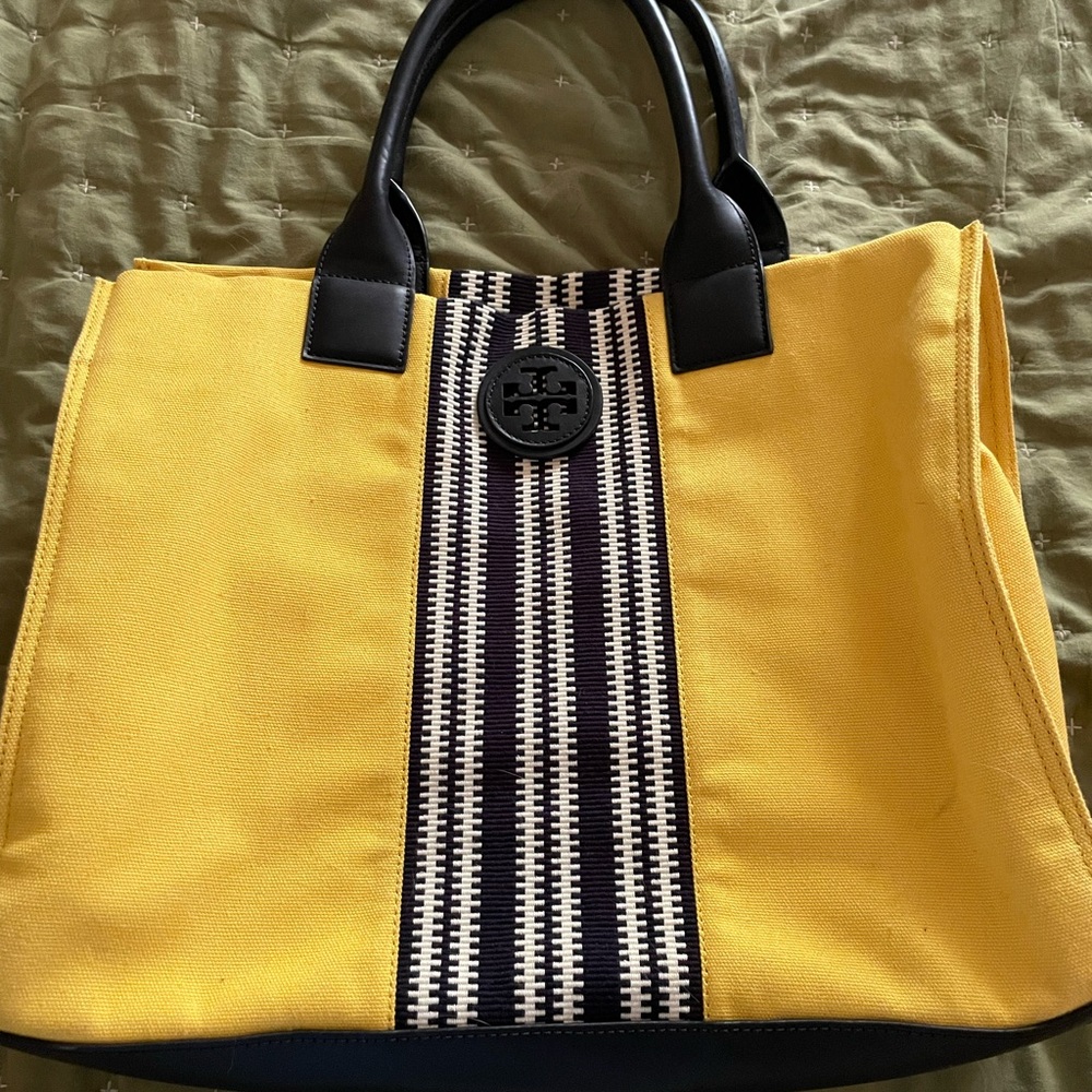 Tory Burch Yellow and Navy Tote Bag brand new never used no tags